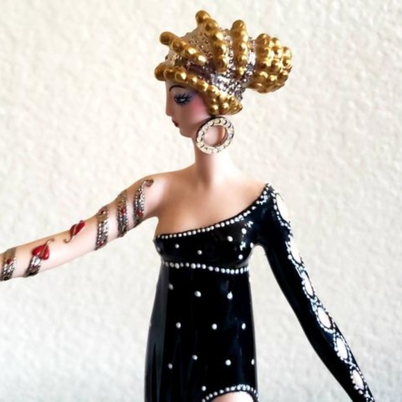 Vintage House of Erte Fine Porcelain Figurine - Picture 2 of 9